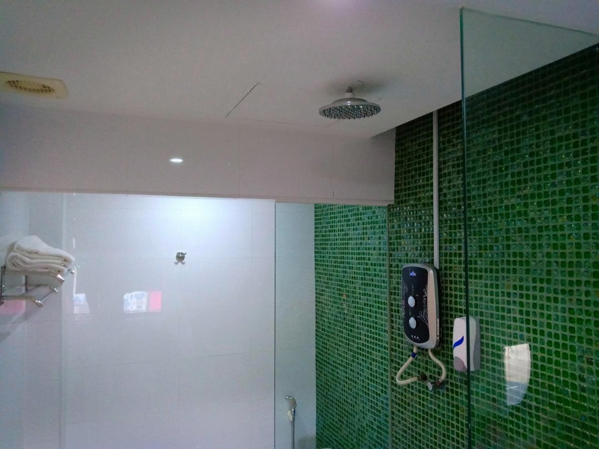 Hotel Zamburger De Melaka Екстер'єр фото