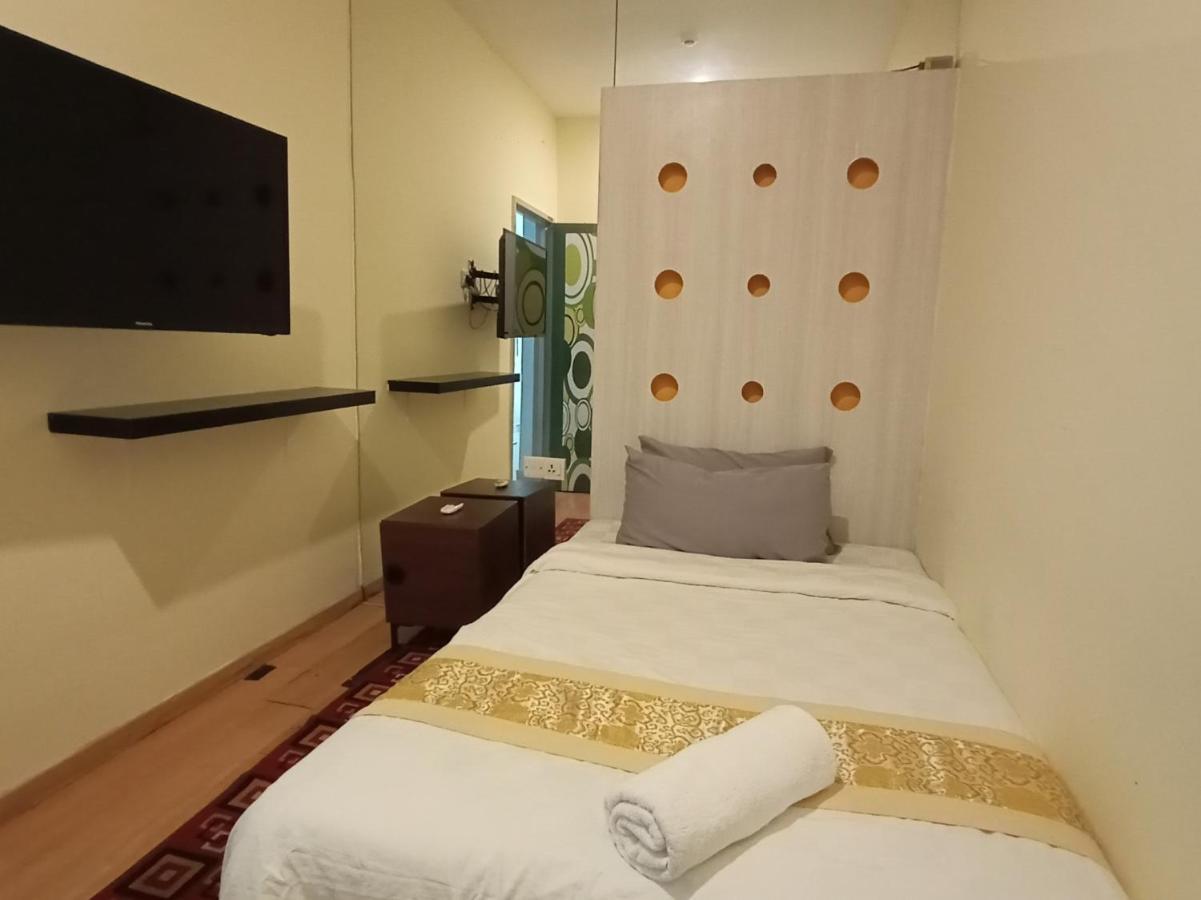 Hotel Zamburger De Melaka Екстер'єр фото