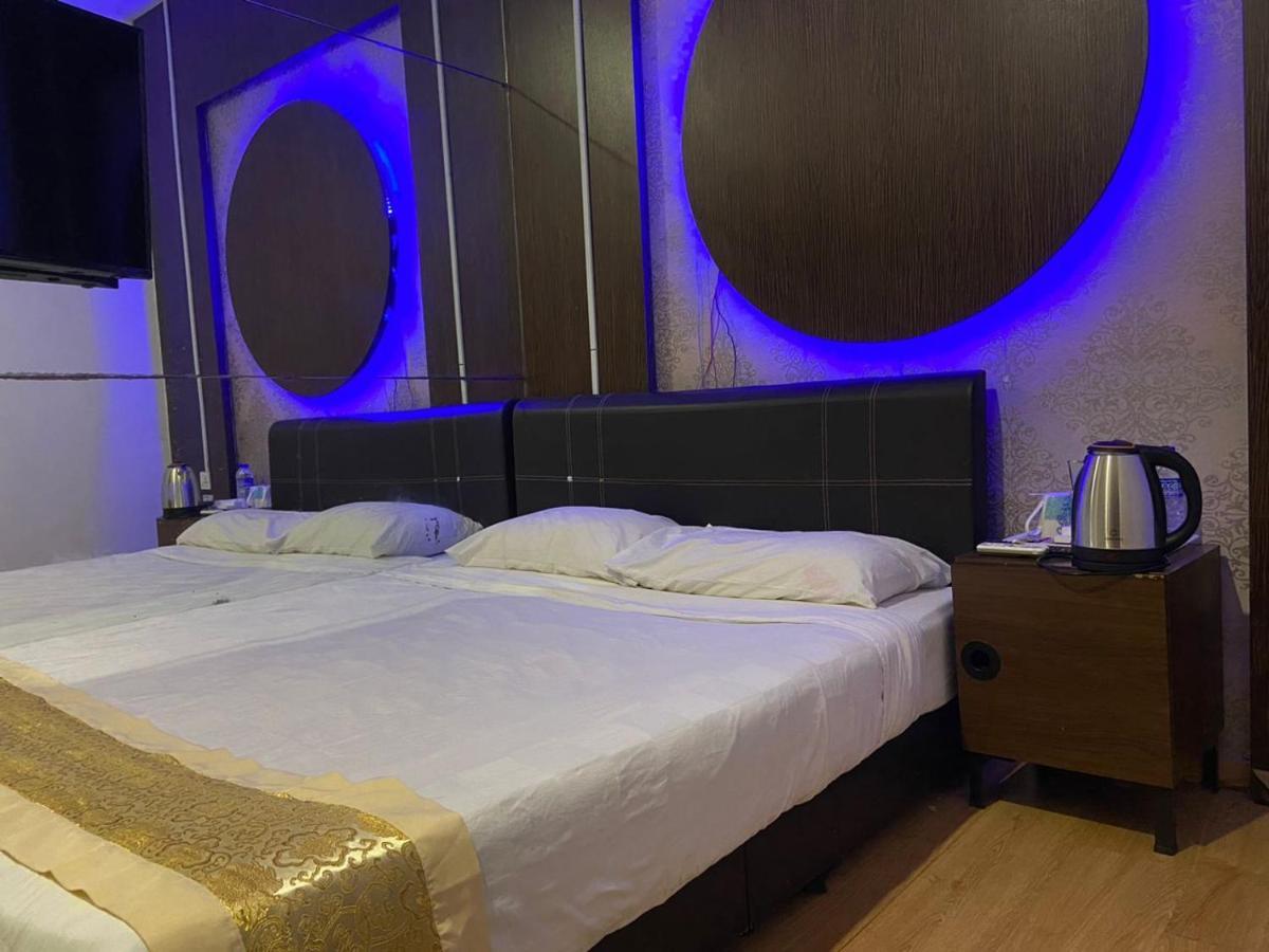 Hotel Zamburger De Melaka Екстер'єр фото