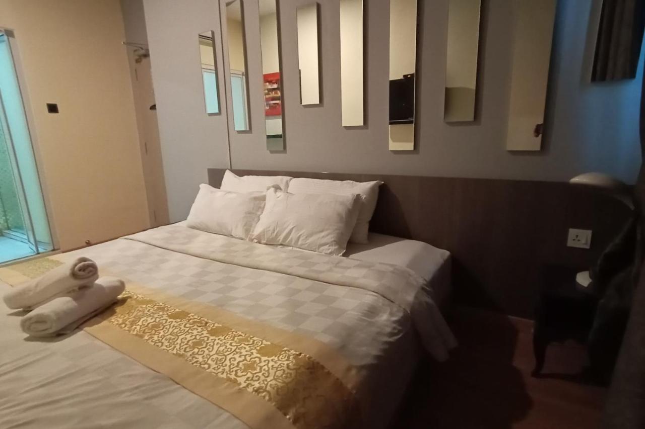 Hotel Zamburger De Melaka Екстер'єр фото