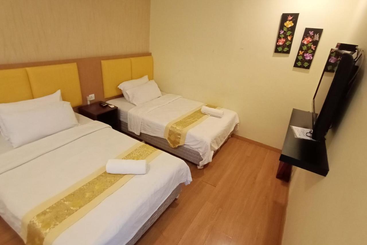 Hotel Zamburger De Melaka Екстер'єр фото