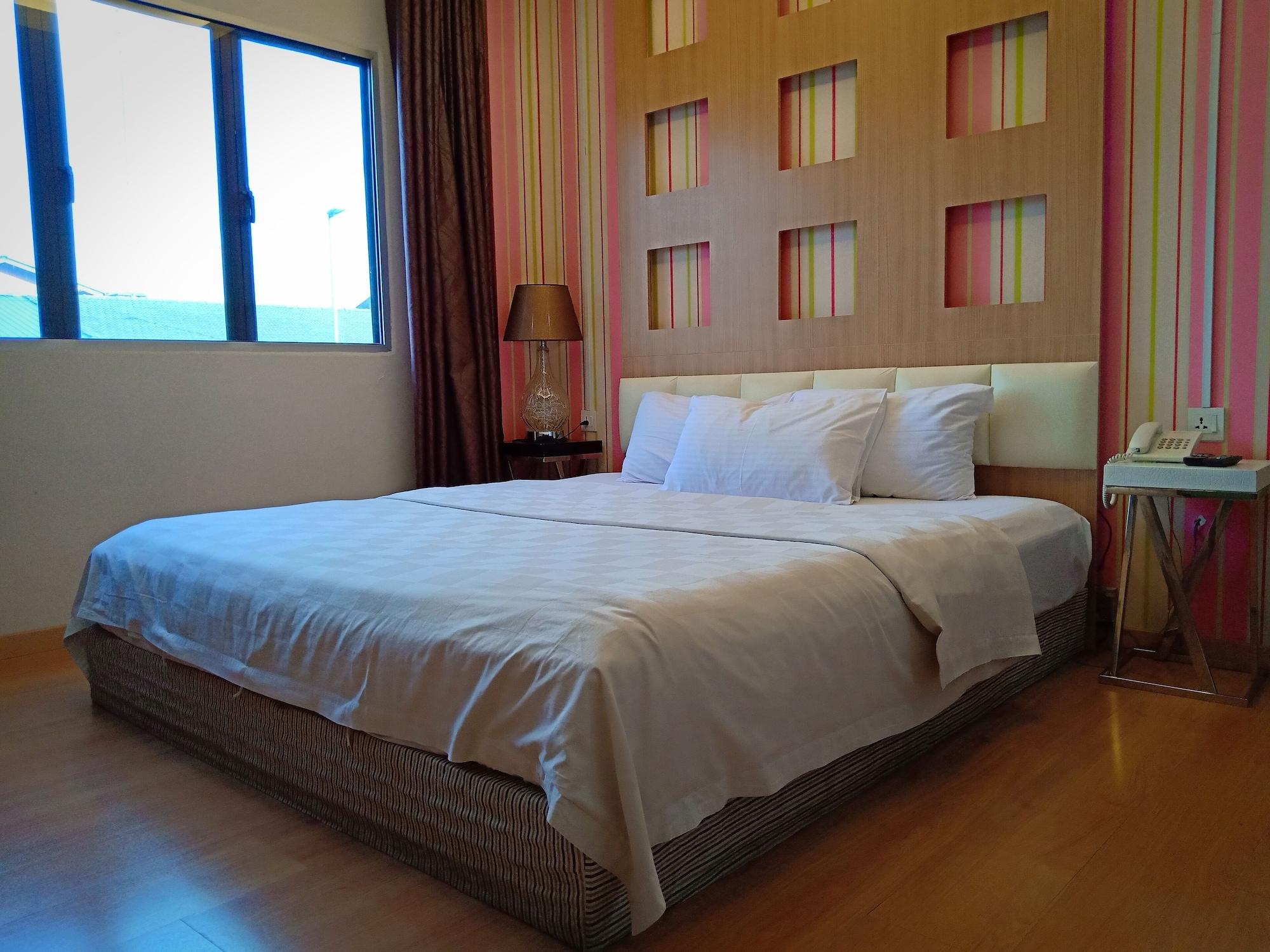 Hotel Zamburger De Melaka Екстер'єр фото